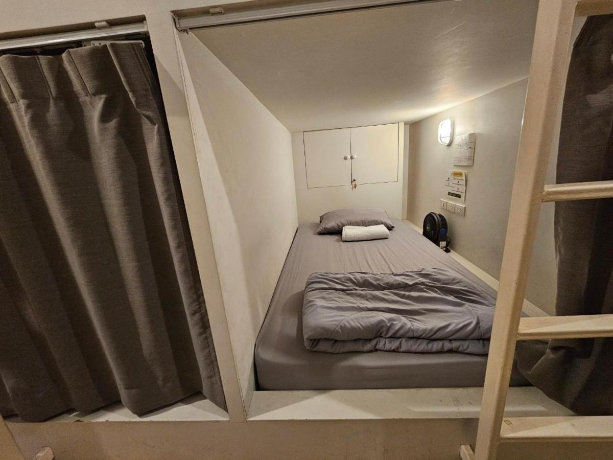 Ratana Boutique Hostel Bangkok Dış mekan fotoğraf