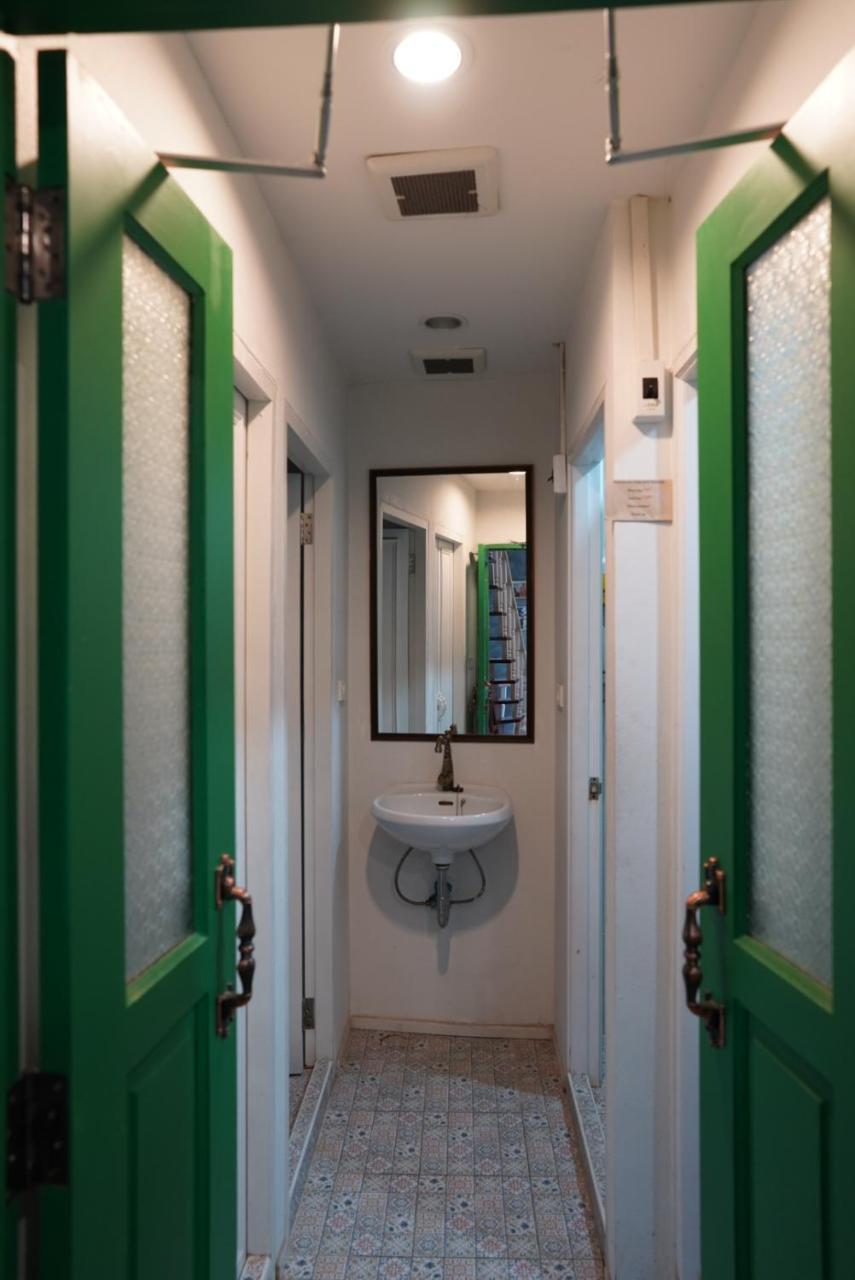 Ratana Boutique Hostel Bangkok Dış mekan fotoğraf